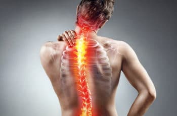 dor-nas-costas-fibromialgia