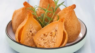 Coxinha fit de batata doce sem glúten e lactose