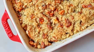 Crumble de maça na tigela