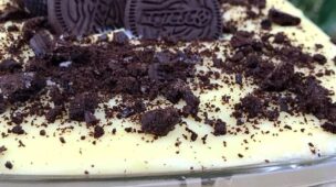 Pavê de chocolate branco com Negresco