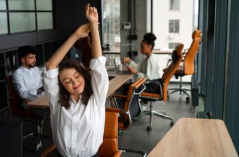 Bem-Estar no Trabalho: Cuidados Essenciais para o Dia a Dia
